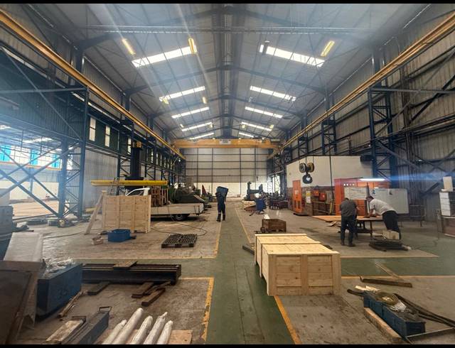 2,808M² WAREHOUSE TO LET IN ALRODE
